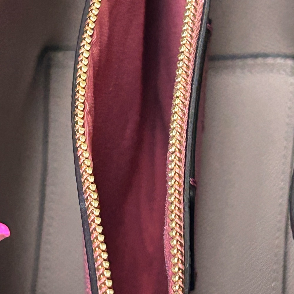 COACH Full-Size Mollie Tote in Retro Vanilla + Crystal Carriage Charm Bundle! - Picture 11 of 15